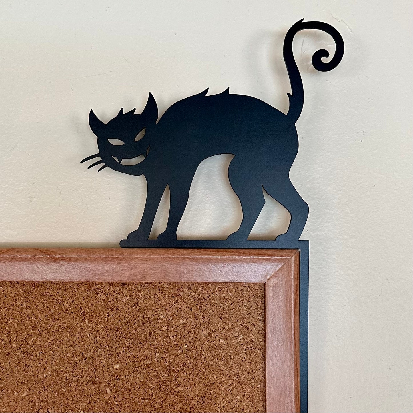 Scaredy Cat Door Corner